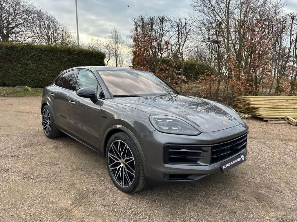 Photo 1 : Porsche Cayenne 2024 Hybride