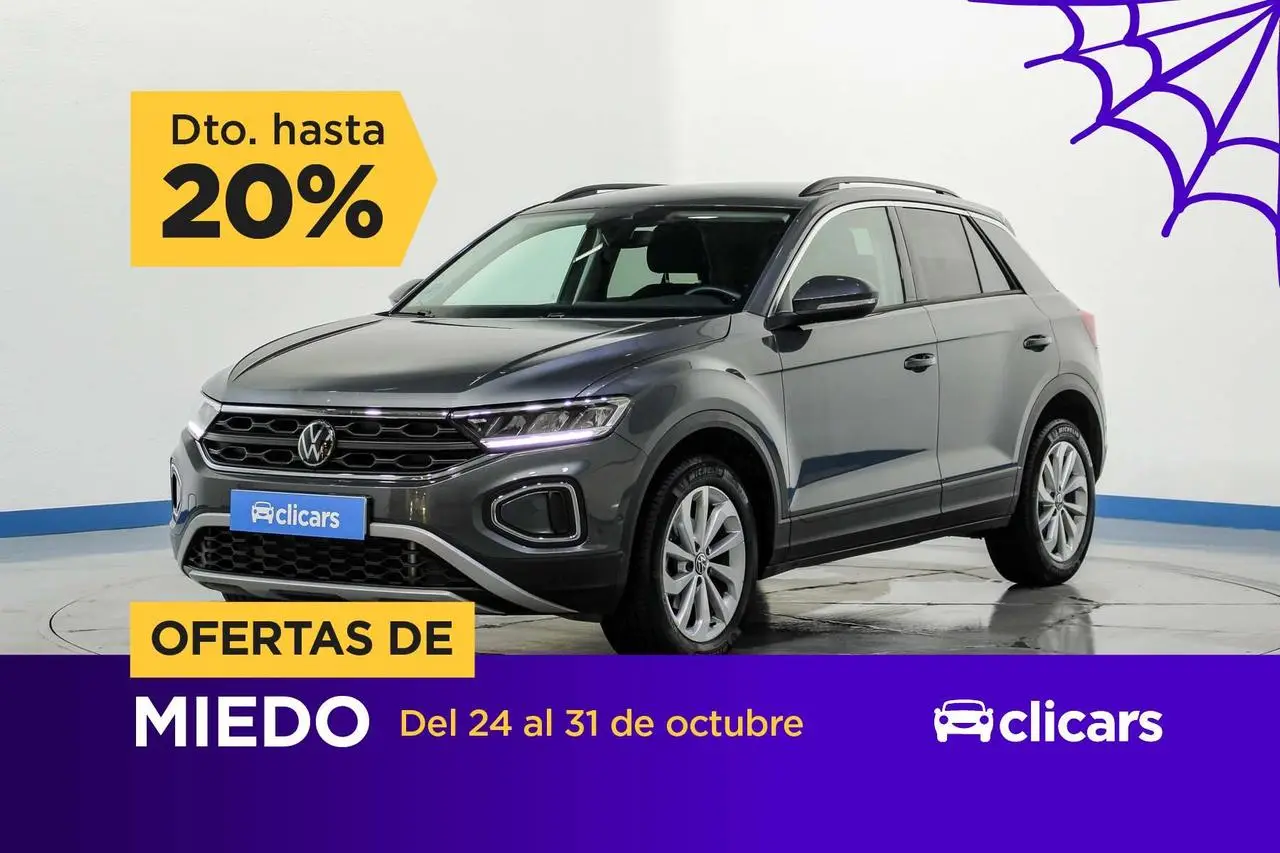 Photo 1 : Volkswagen T-roc 2023 Essence