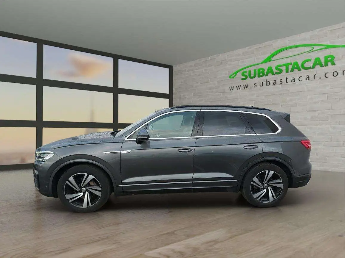 Photo 1 : Volkswagen Touareg 2019 Diesel