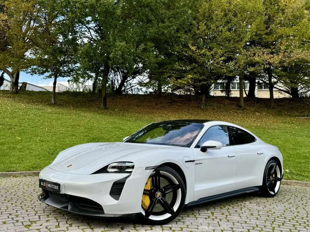 Photo 1 : Porsche Taycan 2023 Electric