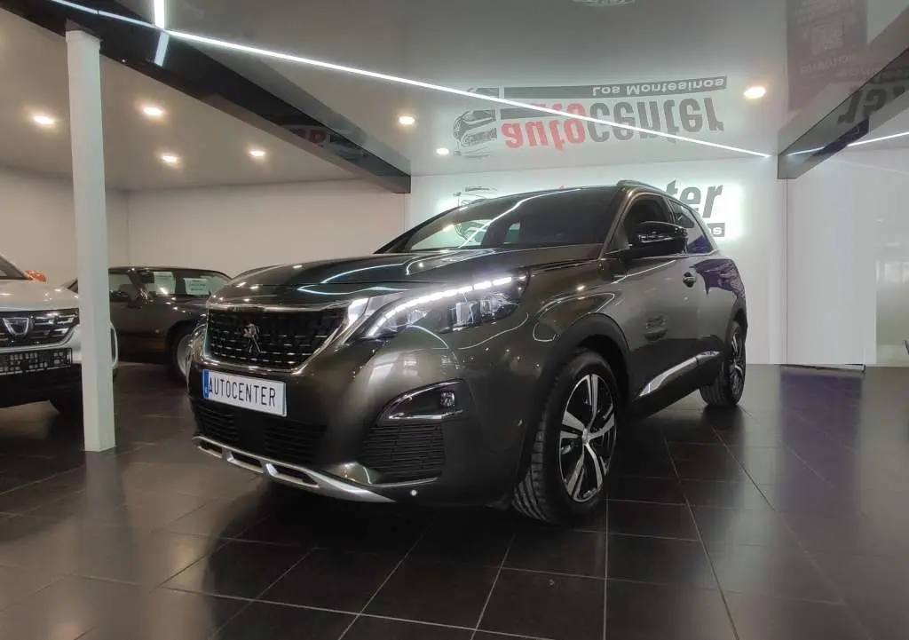 Photo 1 : Peugeot 3008 2019 Petrol