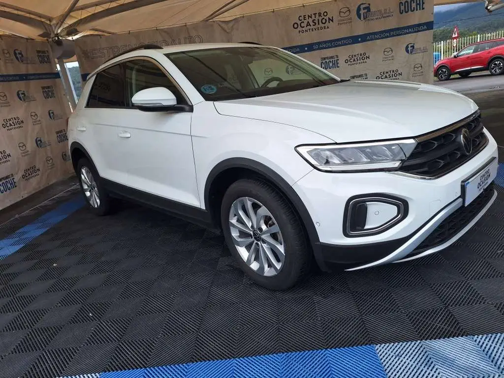 Photo 1 : Volkswagen T-roc 2022 Petrol