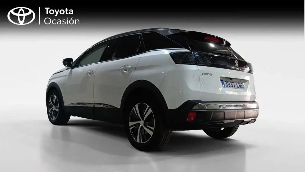 Photo 1 : Peugeot 3008 2020 Essence