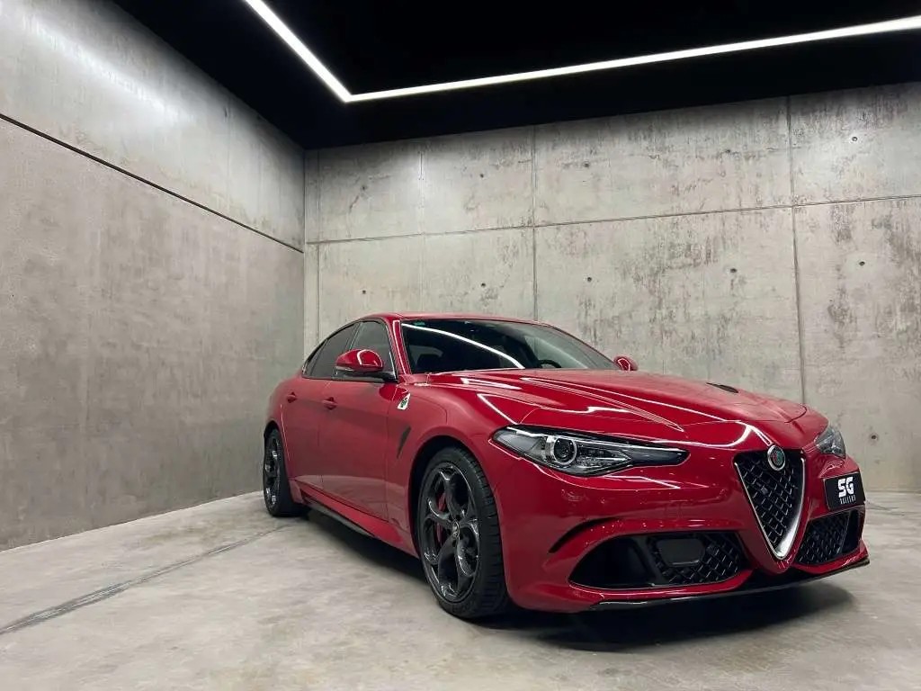 Photo 1 : Alfa Romeo Giulia 2019 Essence