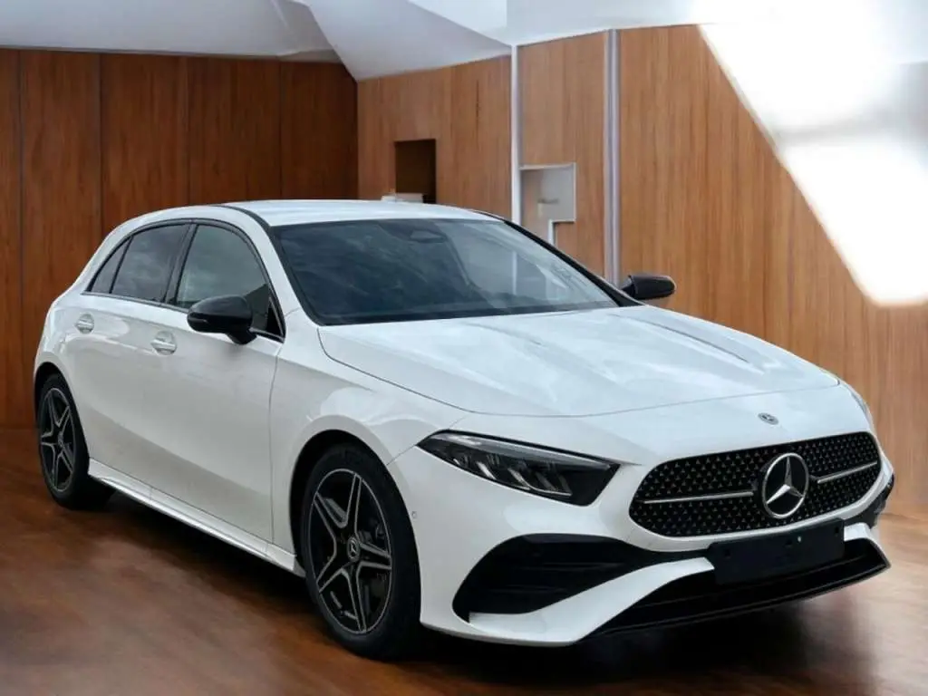 Photo 1 : Mercedes-benz Classe A 2024 Essence