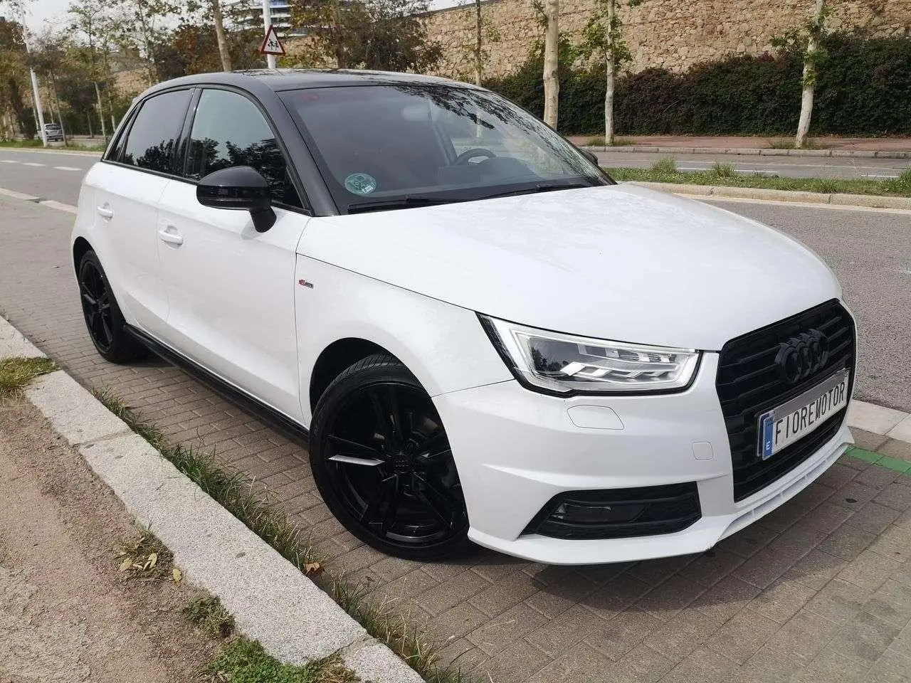 Photo 1 : Audi A1 2018 Essence