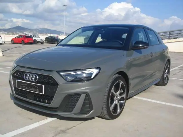 Photo 1 : Audi A1 2020 Essence