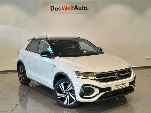 Photo 1 : Volkswagen T-roc 2022 Essence