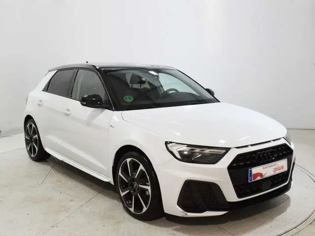 Photo 1 : Audi A1 2024 Essence