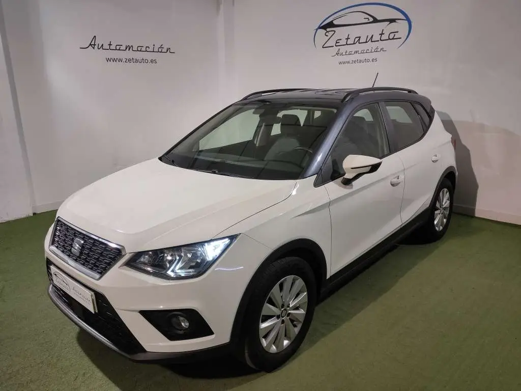 Photo 1 : Seat Arona 2021 Petrol