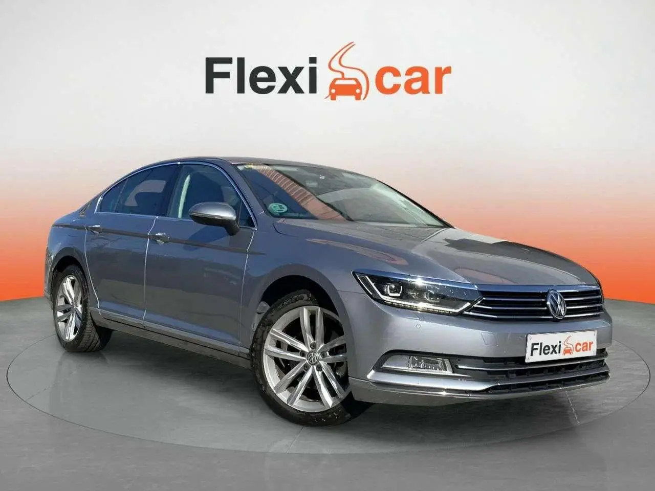 Photo 1 : Volkswagen Passat 2018 Petrol