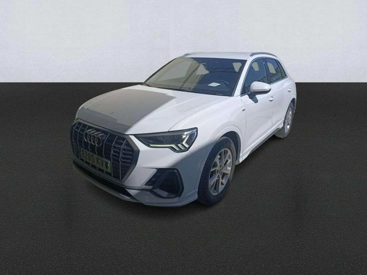 Photo 1 : Audi Q3 2019 Petrol