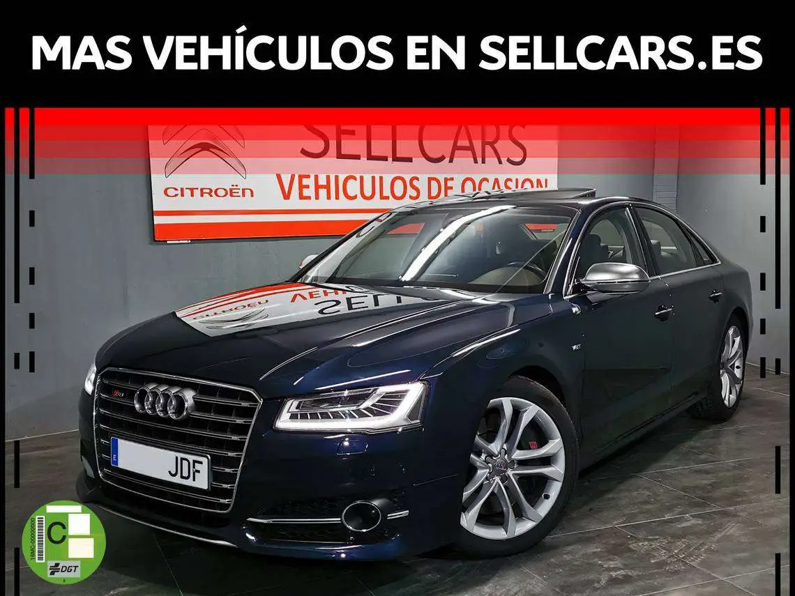 Photo 1 : Audi S8 2015 Essence