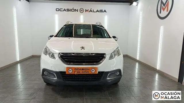 Photo 1 : Peugeot 2008 2016 Essence