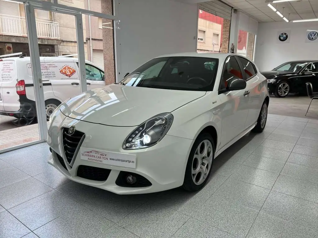 Photo 1 : Alfa Romeo Giulietta 2016 Diesel