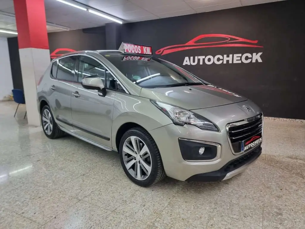 Photo 1 : Peugeot 3008 2016 Petrol