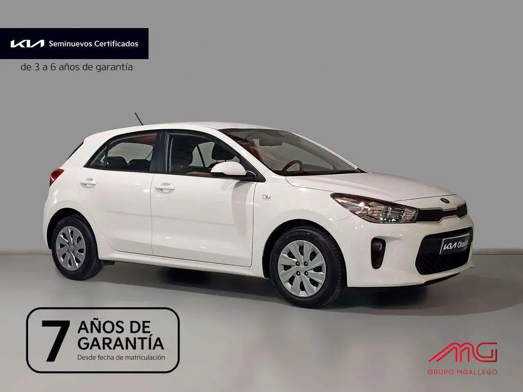 Photo 1 : Kia Rio 2020 Essence