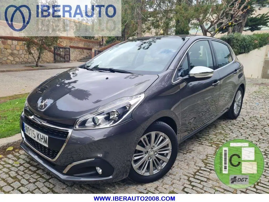 Photo 1 : Peugeot 208 2018 Essence