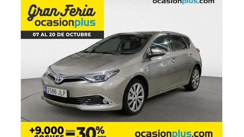 Photo 1 : Toyota Auris 2016 Hybride