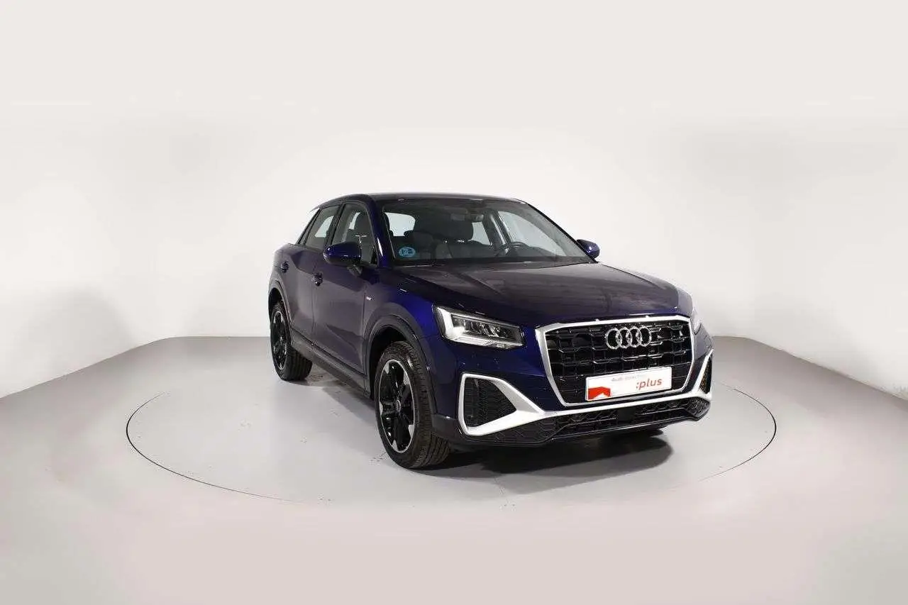 Photo 1 : Audi Q2 2023 Petrol