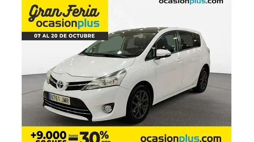 Photo 1 : Toyota Verso 2016 Diesel