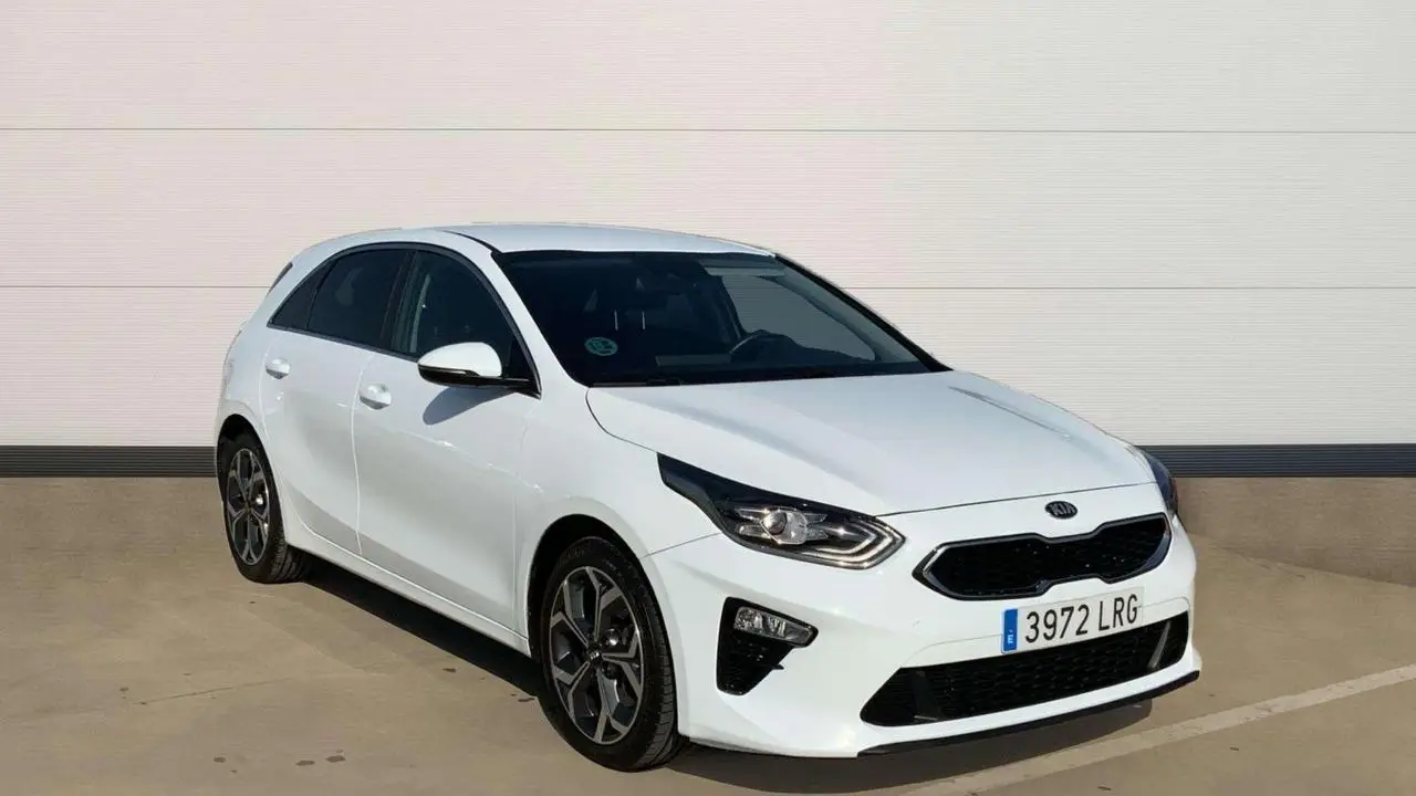 Photo 1 : Kia Ceed 2021 Petrol