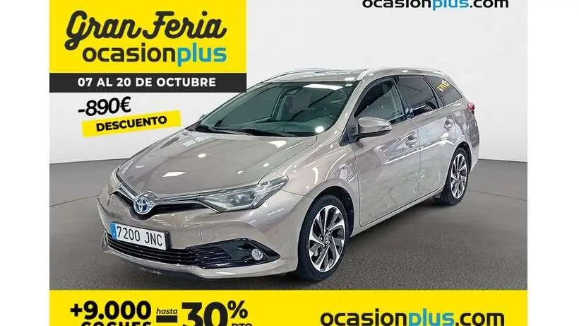 Photo 1 : Toyota Auris 2016 Hybride