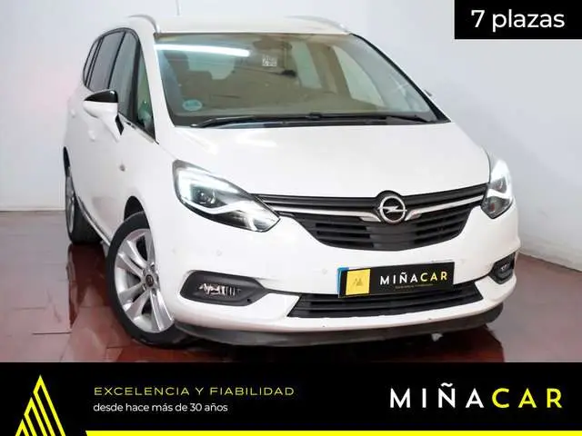 Photo 1 : Opel Zafira 2019 Diesel