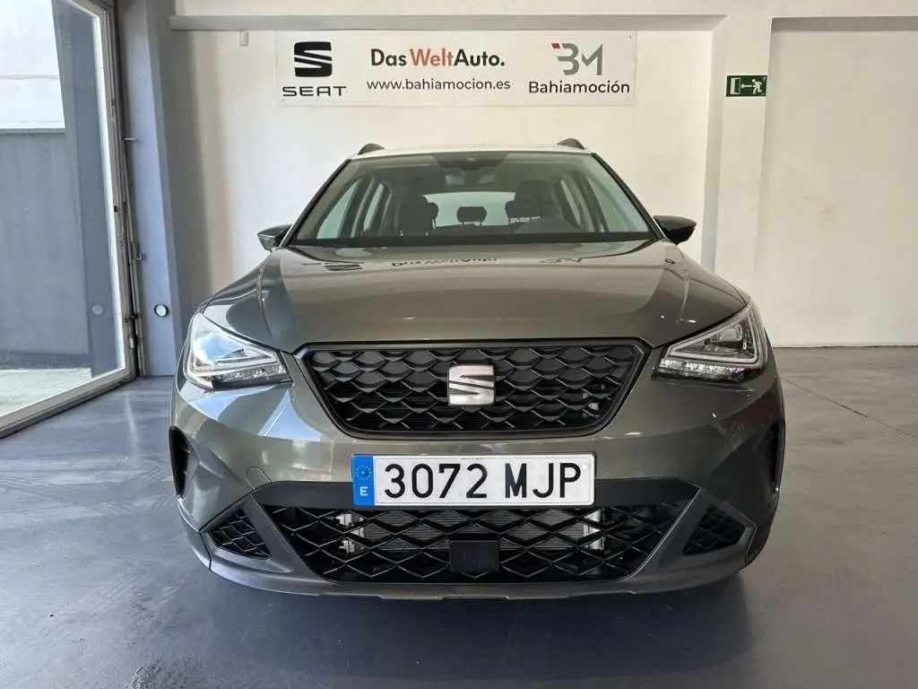 Photo 1 : Seat Arona 2023 Petrol