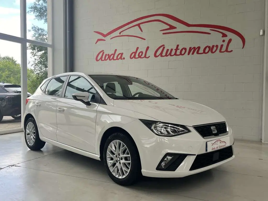 Photo 1 : Seat Ibiza 2019 Petrol