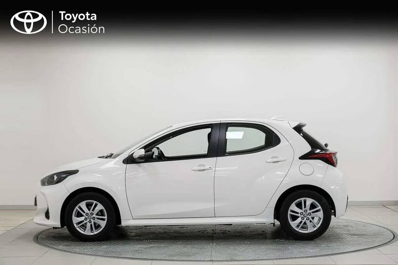 Photo 1 : Toyota Yaris 2022 Petrol