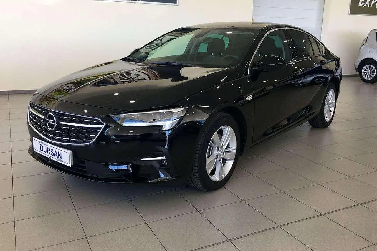 Photo 1 : Opel Insignia 2022 Diesel