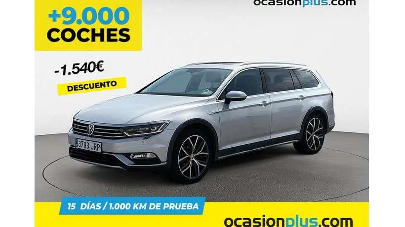 Photo 1 : Volkswagen Passat 2016 Essence