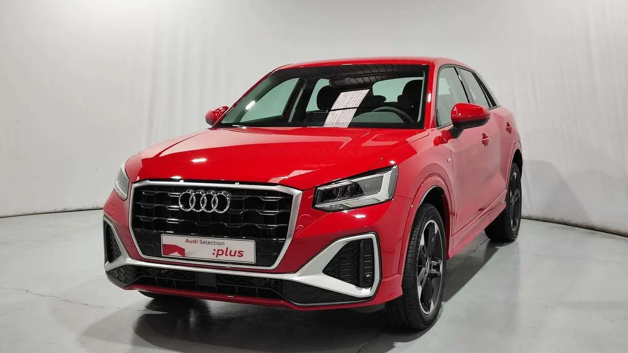 Photo 1 : Audi Q2 2024 Diesel