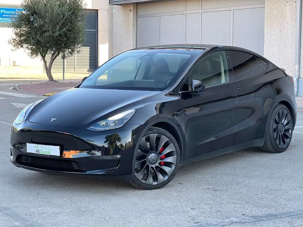 Photo 1 : Tesla Model Y 2022 Électrique