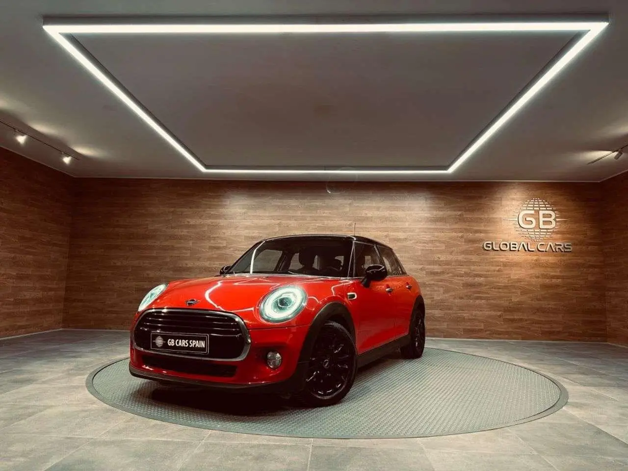 Photo 1 : Mini Cooper 2018 Petrol