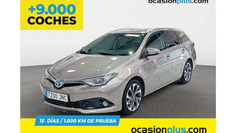 Photo 1 : Toyota Auris 2016 Hybrid