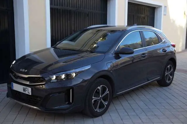 Photo 1 : Kia Xceed 2023 Hybrid