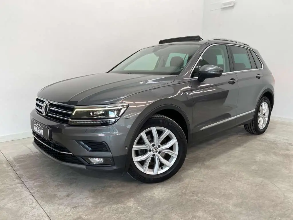 Photo 1 : Volkswagen Tiguan 2019 Diesel