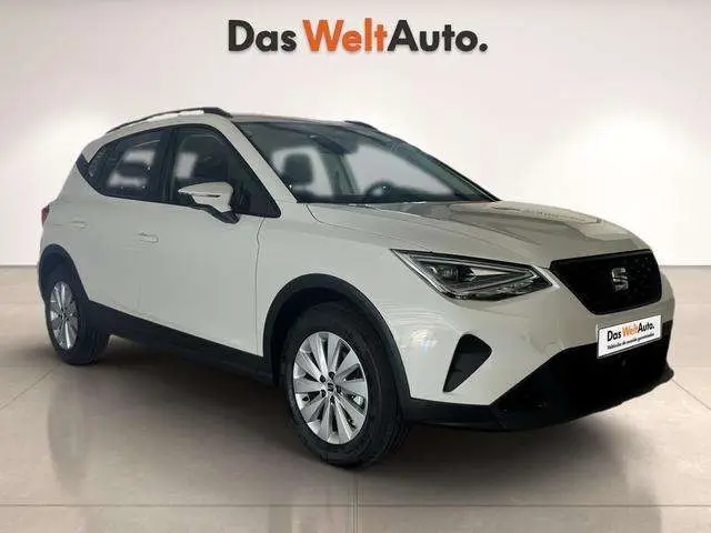 Photo 1 : Seat Arona 2024 Essence