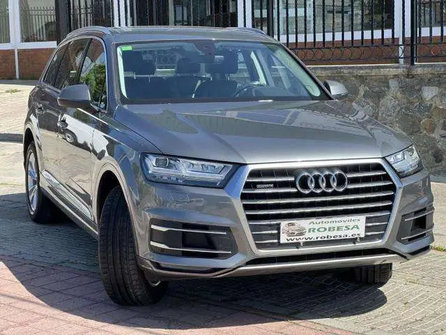 Photo 1 : Audi Q7 2017 Diesel