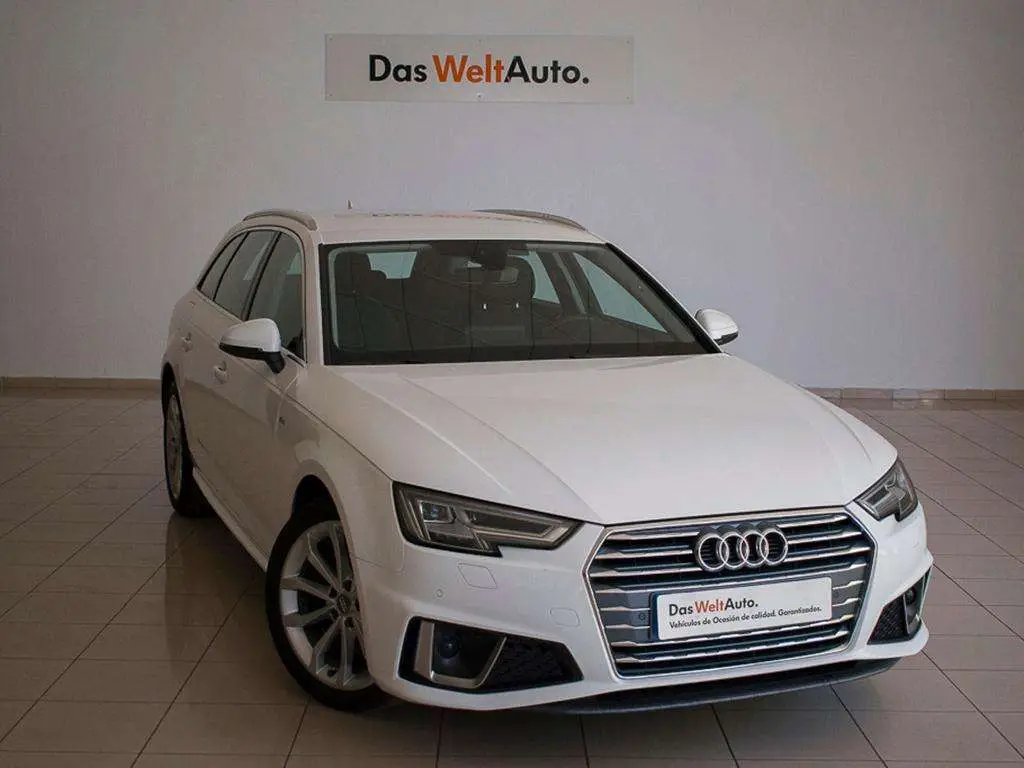 Photo 1 : Audi A4 2019 Diesel