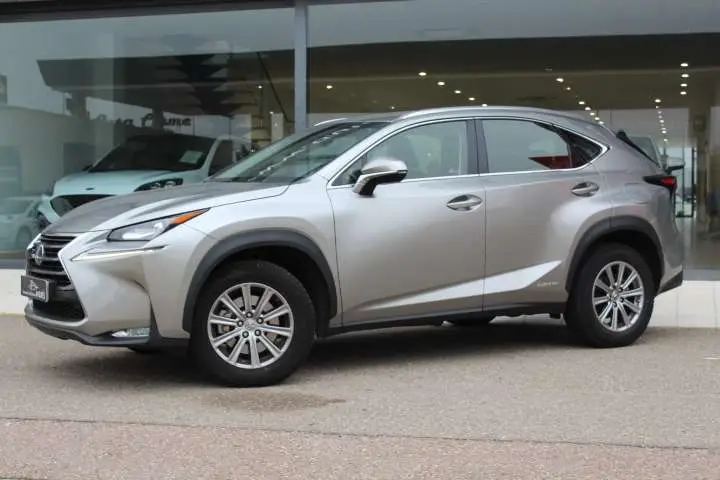 Photo 1 : Lexus Nx 2017 Hybrid