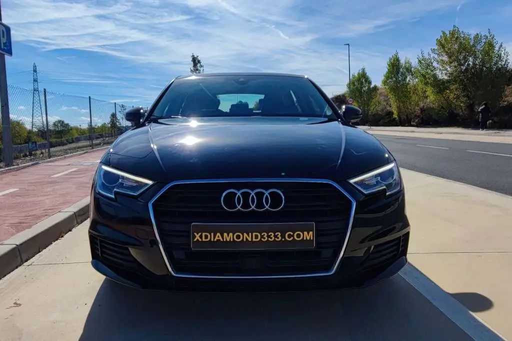 Photo 1 : Audi A3 2019 Essence