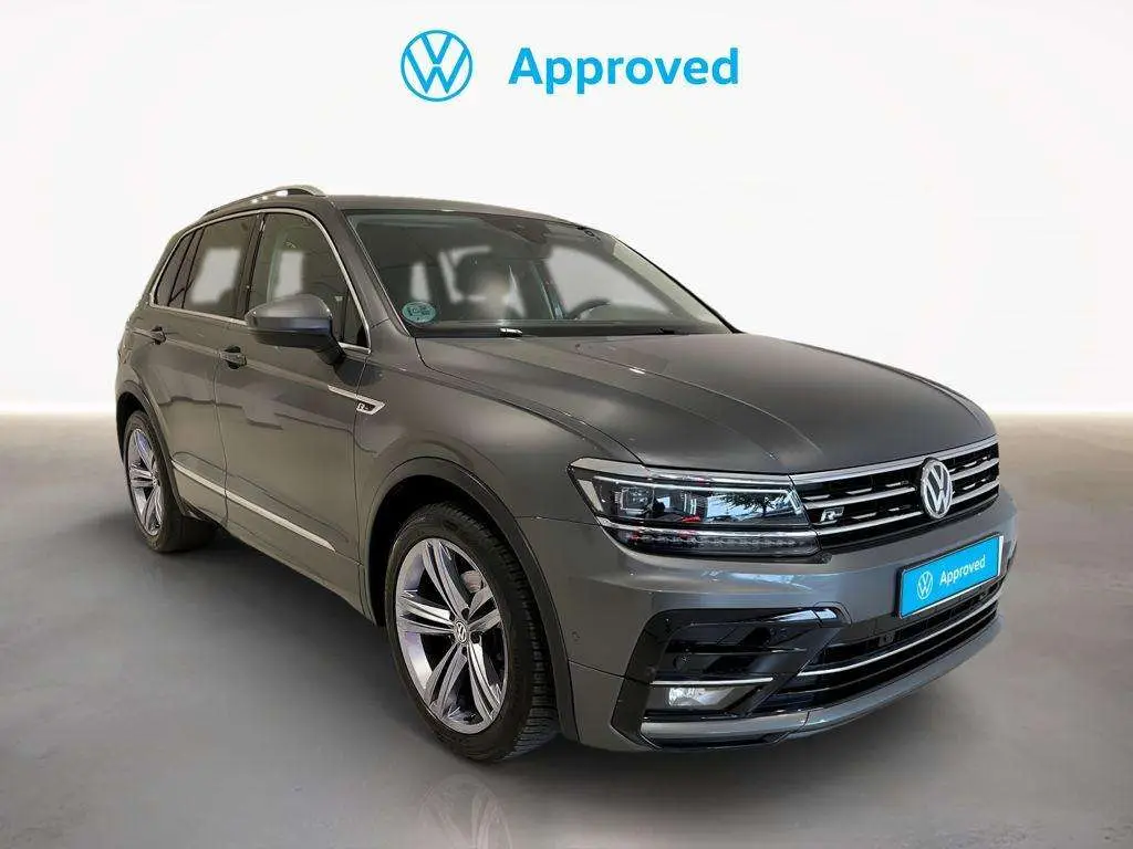 Photo 1 : Volkswagen Tiguan 2020 Petrol