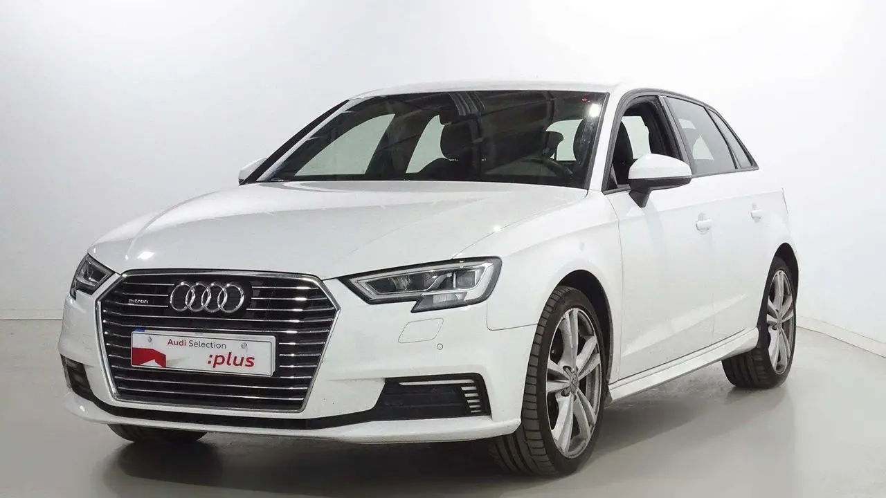 Photo 1 : Audi A3 2020 Hybrid