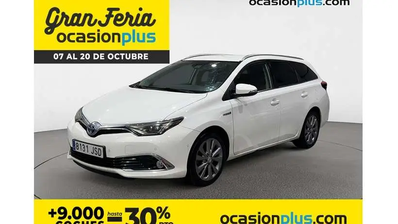 Photo 1 : Toyota Auris 2016 Hybride