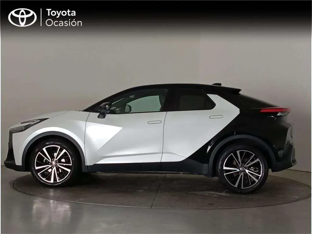 Photo 1 : Toyota C-hr 2023 Hybrid