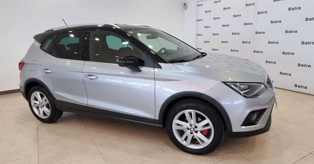 Photo 1 : Seat Arona 2020 Petrol