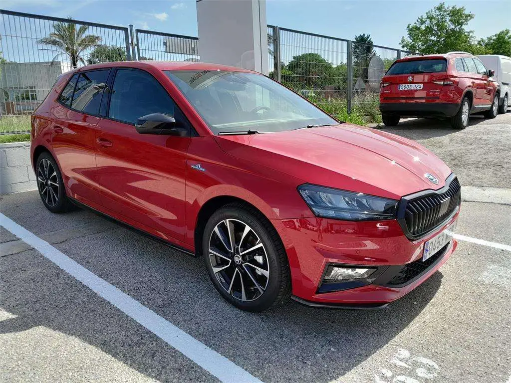 Photo 1 : Skoda Fabia 2024 Essence